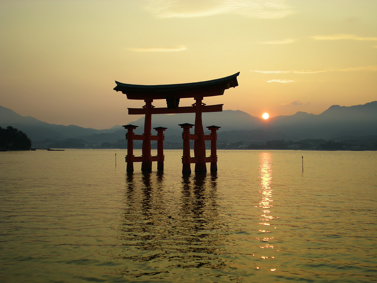 1-tori-giapponese-santuario-Itsukushima-shintoista-reiki_2 – Non Solo Reiki